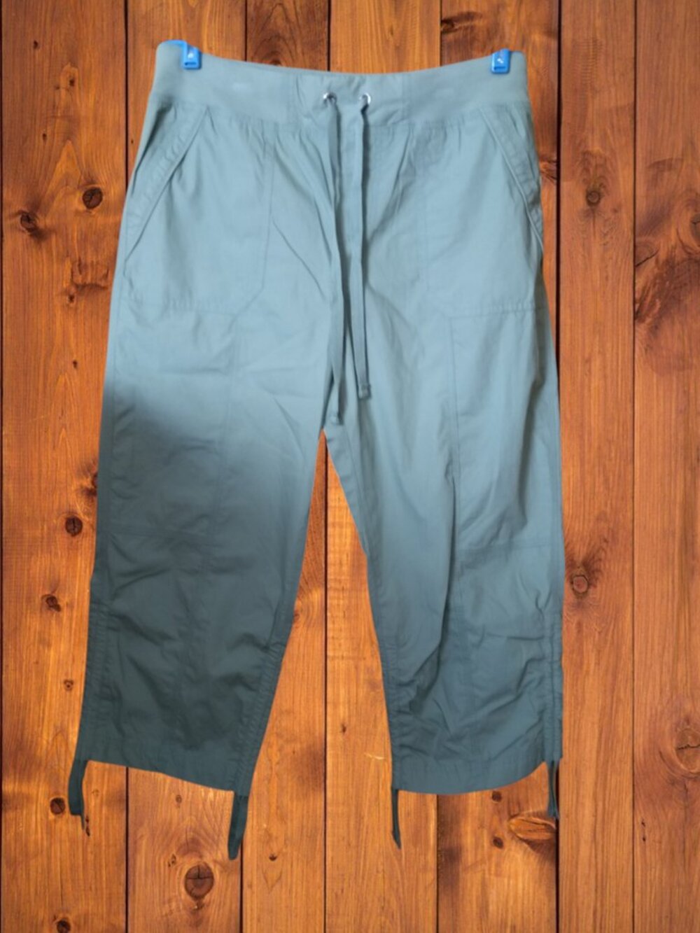 DKNY Sport Women’s Small Green Drawstring Cropped Pants Pull On Casual Sporty